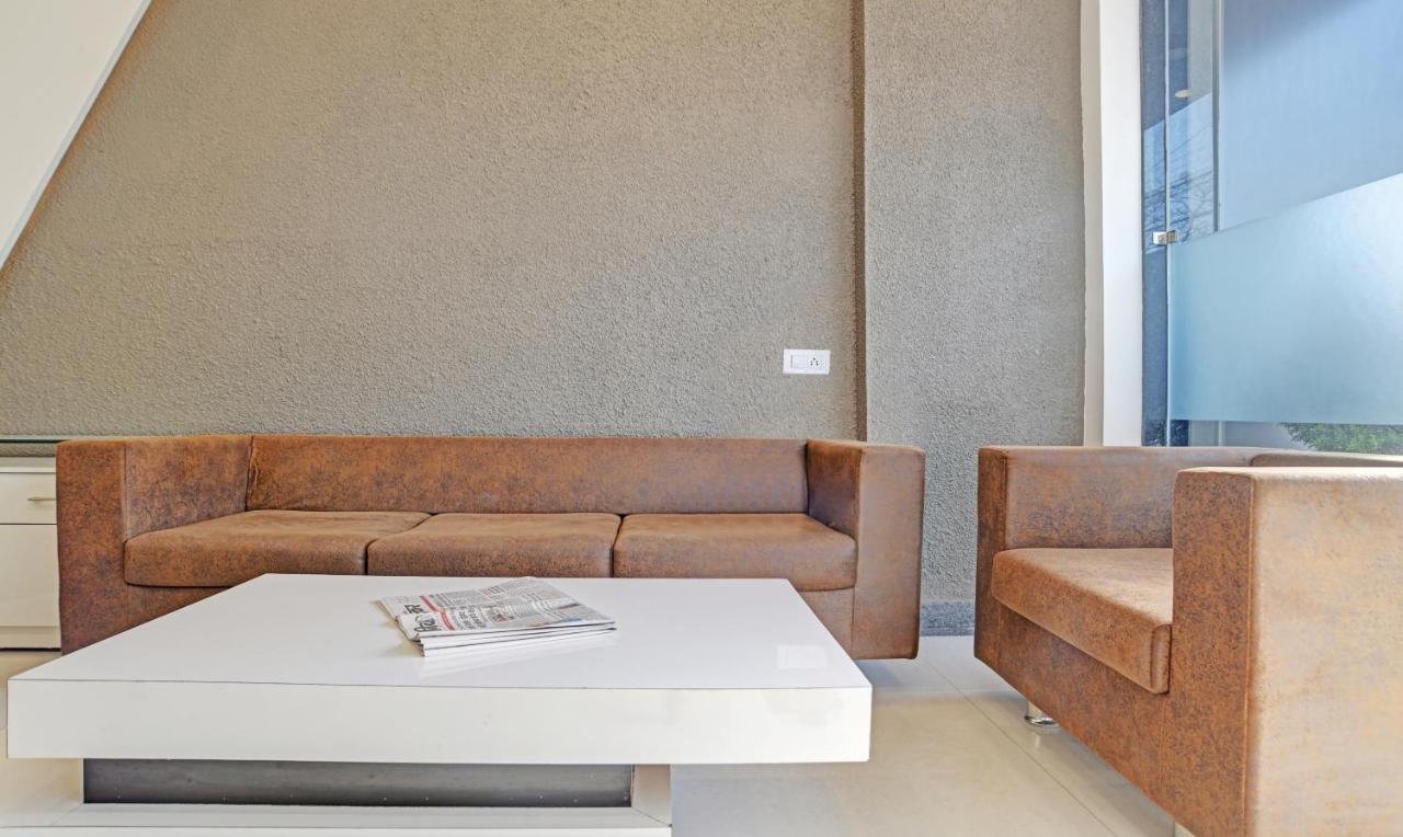 Treebo Grand Euro Pipliyahana Square Indore Exterior photo