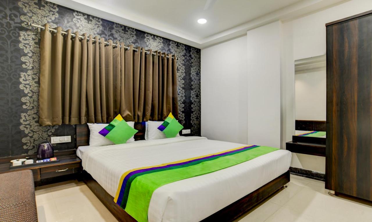 Treebo Grand Euro Pipliyahana Square Indore Exterior photo