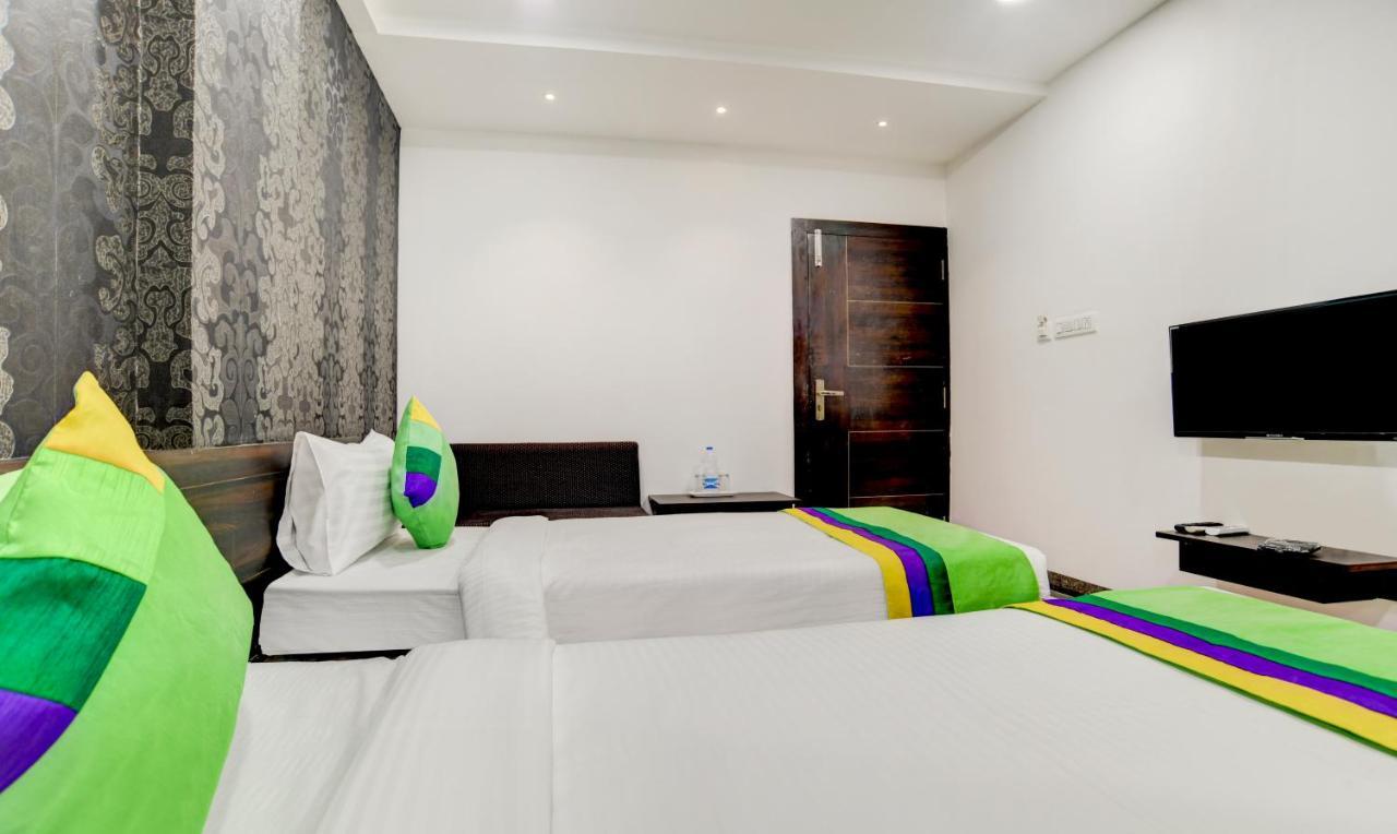 Treebo Grand Euro Pipliyahana Square Indore Exterior photo